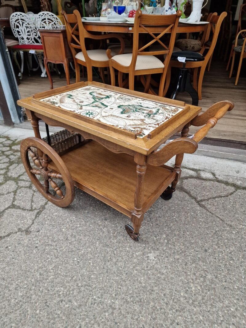 Baro vežimėlis / Staliukas su Žemėlapio stalviršiu
